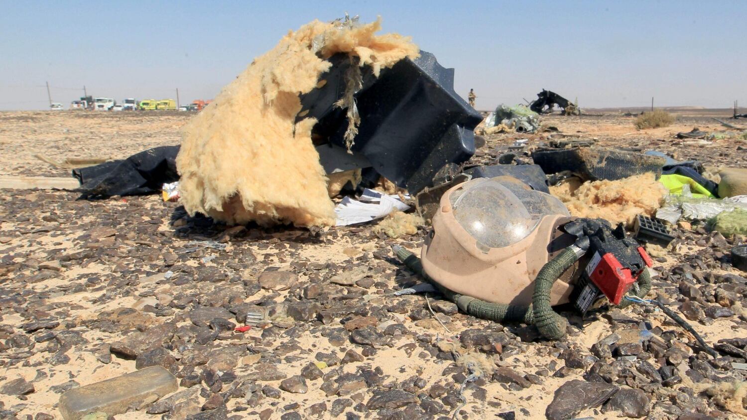 Aereo caduto, il Cairo ammette: "È esploso in volo"