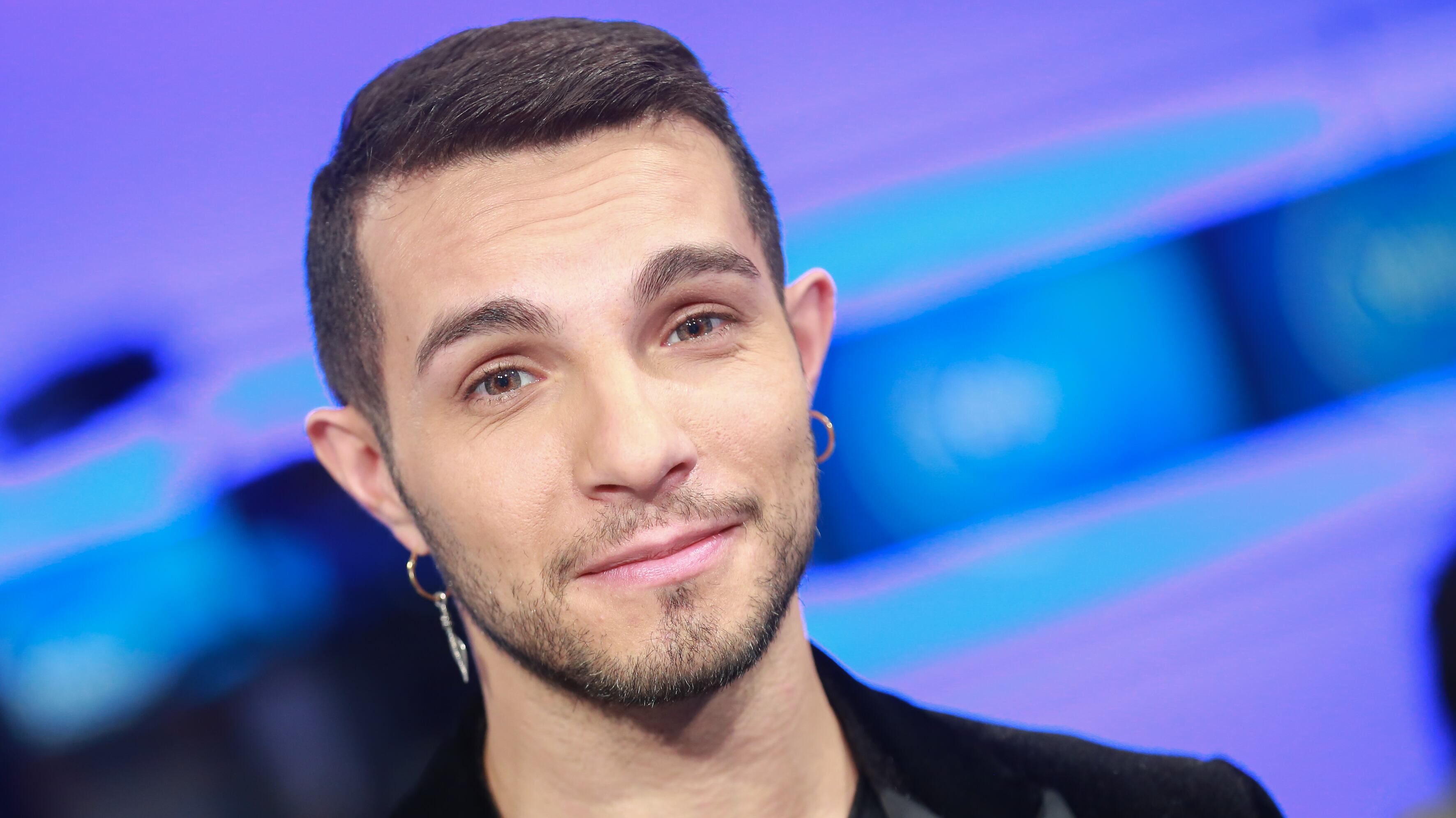 Marco Carta ricoverato in ospedale: annullato il concerto a Porto Torres. Come sta il cantante