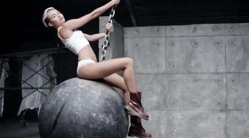 Miley Cyrus nuda per Terry Richardson 24