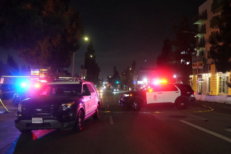 Auto sulla folla a Los Angeles 5