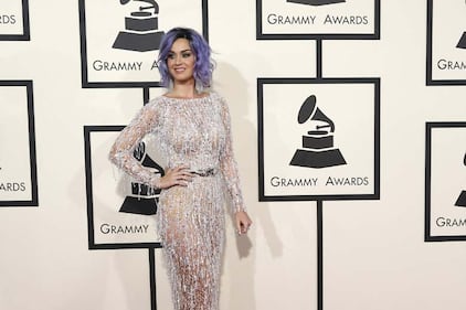 Katy Perry, sexy e ricca: 135 milioni di dollari nel 2015 6