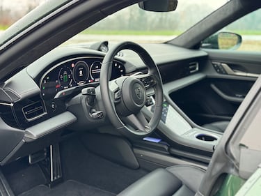 Porsche Taycan Turbo S: la gallery dell'elettrica "familiare" da 952 CV 10