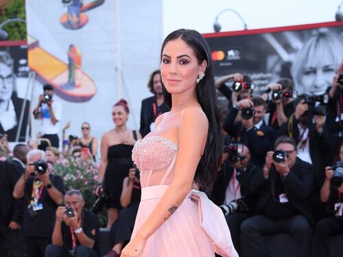 Giulia De Lellis ha calcato il red carpet con un segreto nascosto
