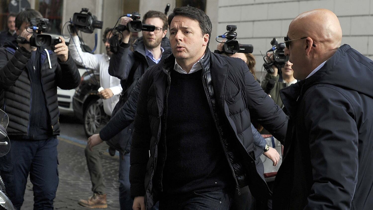Matteo Renzi: "Radiare dalla politica chi dice no ai vaccini"