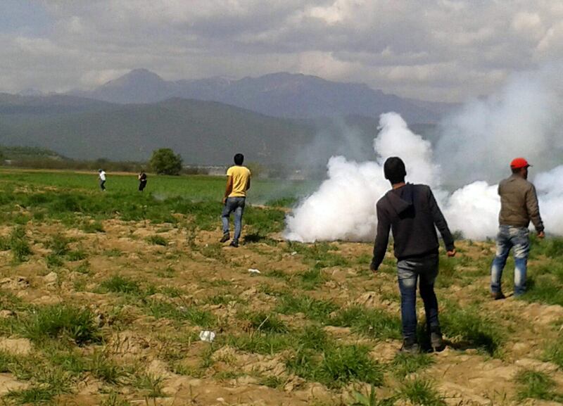 Migranti, scontri e feriti a Idomeni 1