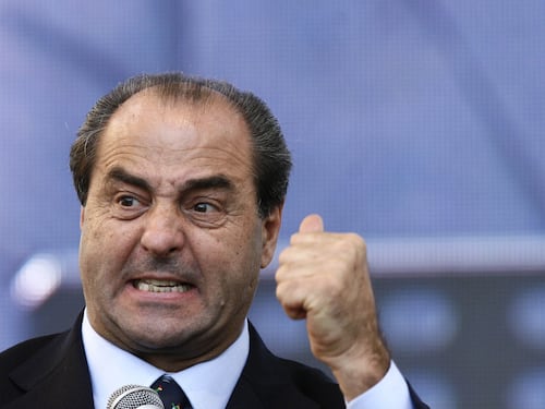 Di Pietro fa la corte pure a De Magistris