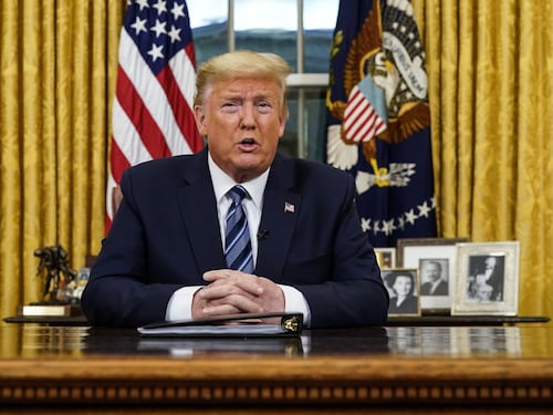 Trump darà mille dollari ad ogni contagiato