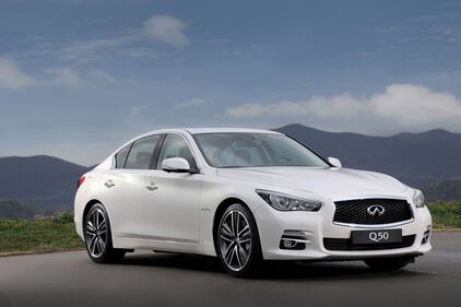 Infiniti Q50 11