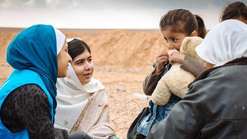 Anche Malala tra gli operatori che aiutano i rifugiati siriani 1