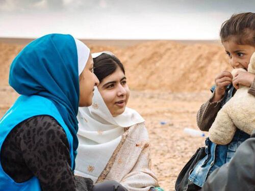 Malala con i profughi siriani