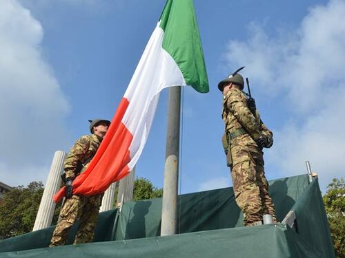 Non solo militari ma super-italiani. Ecco perché tutti amano gli Alpini