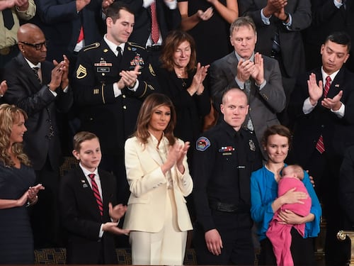 Melania Trump torna al fianco del marito dopo 39 giorni di assenza
