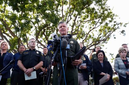 Sparatoria in una chiesa della California, arrestato un uomo di 60 anni 6