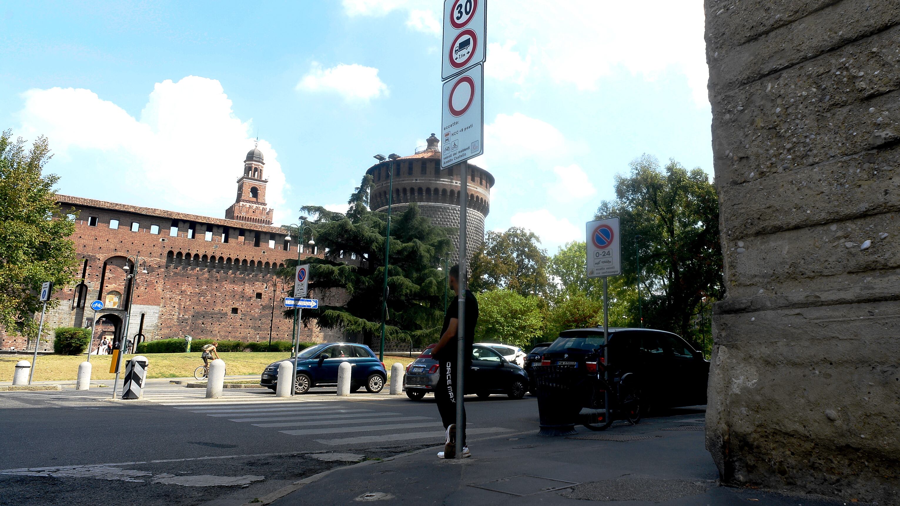 Cinque stupri, allarme rosso. E la sinistra resta in silenzio