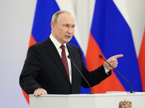 "Putin non sa perdere". Paure, guai e previsioni sul futuro di Vladimir