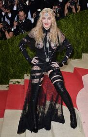 Madonna al Met Gala 2016 35