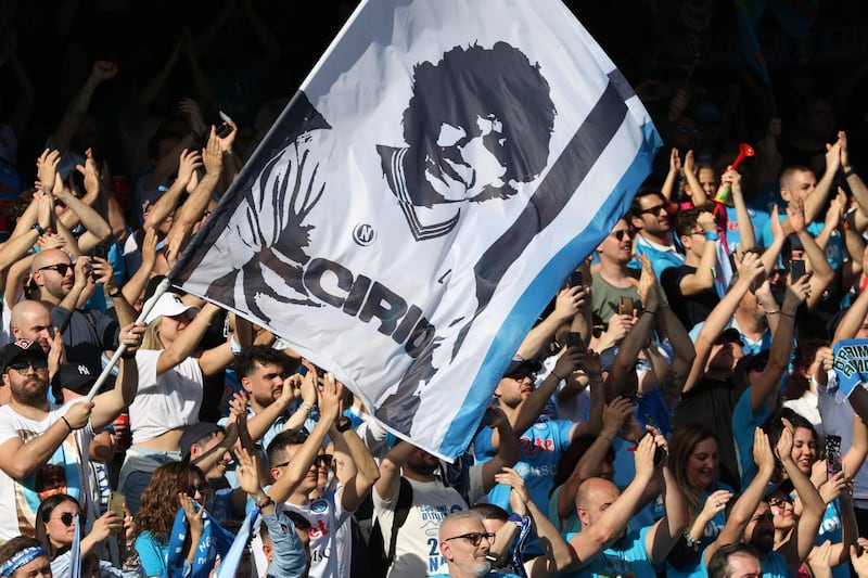 Il Napoli fa festa al Maradona: le immagini della partita con la Fiorentina 23