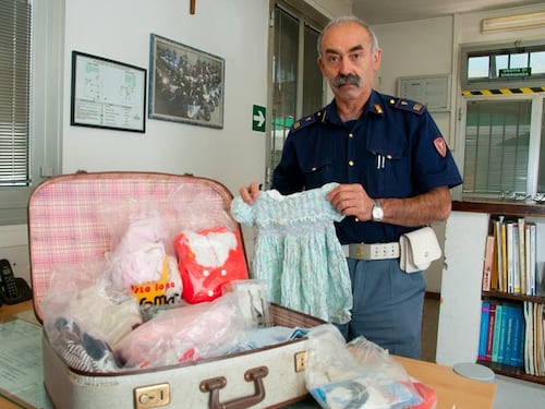 Giallo a Bologna, trovata in stazione una valigia degli anni Sessanta