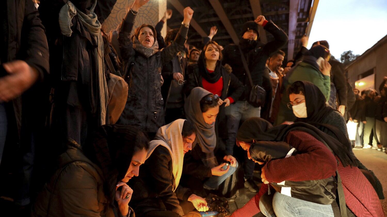 Ora l'Iran minaccia la Gran Bretagna: "Risponderemo a un nuovo errore"