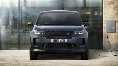 Land Rover Discovery Sport 2023, guarda tutte le foto 17
