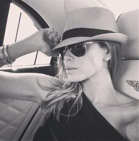 Aida sexy per il suo Roger 1