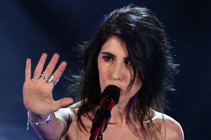 Sanremo, la mossa sexi di Giorgia per non perdere l'abito 17