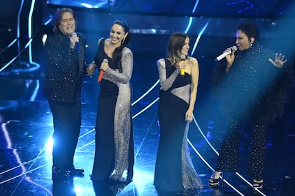 Sanremo 2024: ecco il look della quarta serata del Festival dei Ricchi e Poveri 6