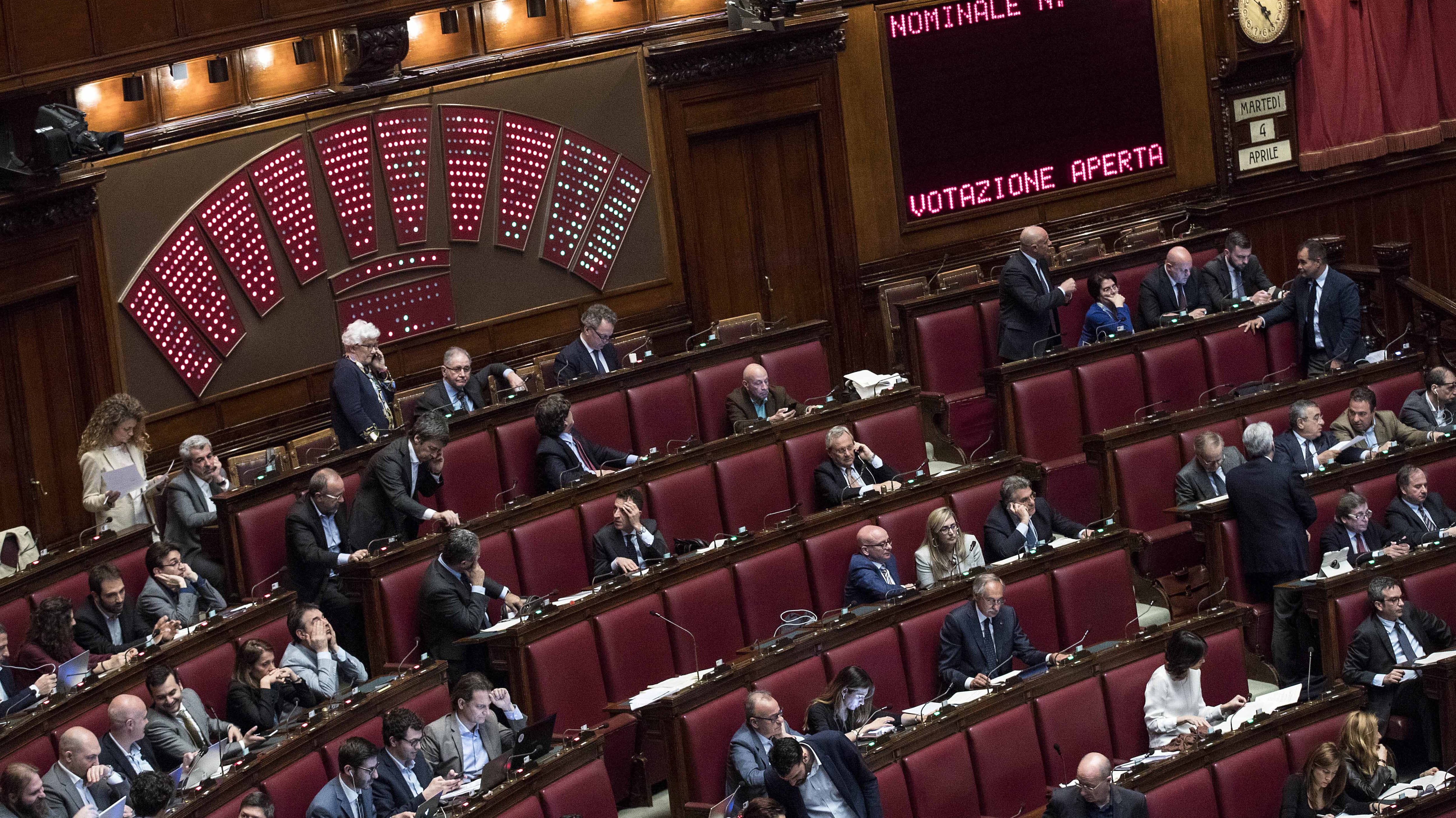 Legge biotestamento, stop nutrizione e idratazione