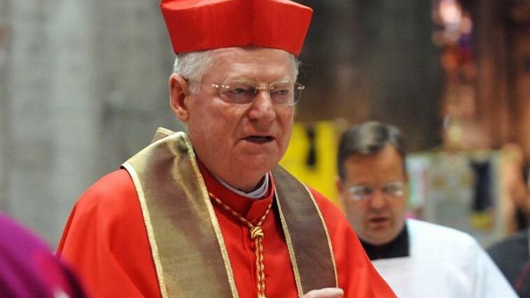 Alle 16 i funerali in Duomo Maxischermi in piazza, silenzio e bandiere a lutto