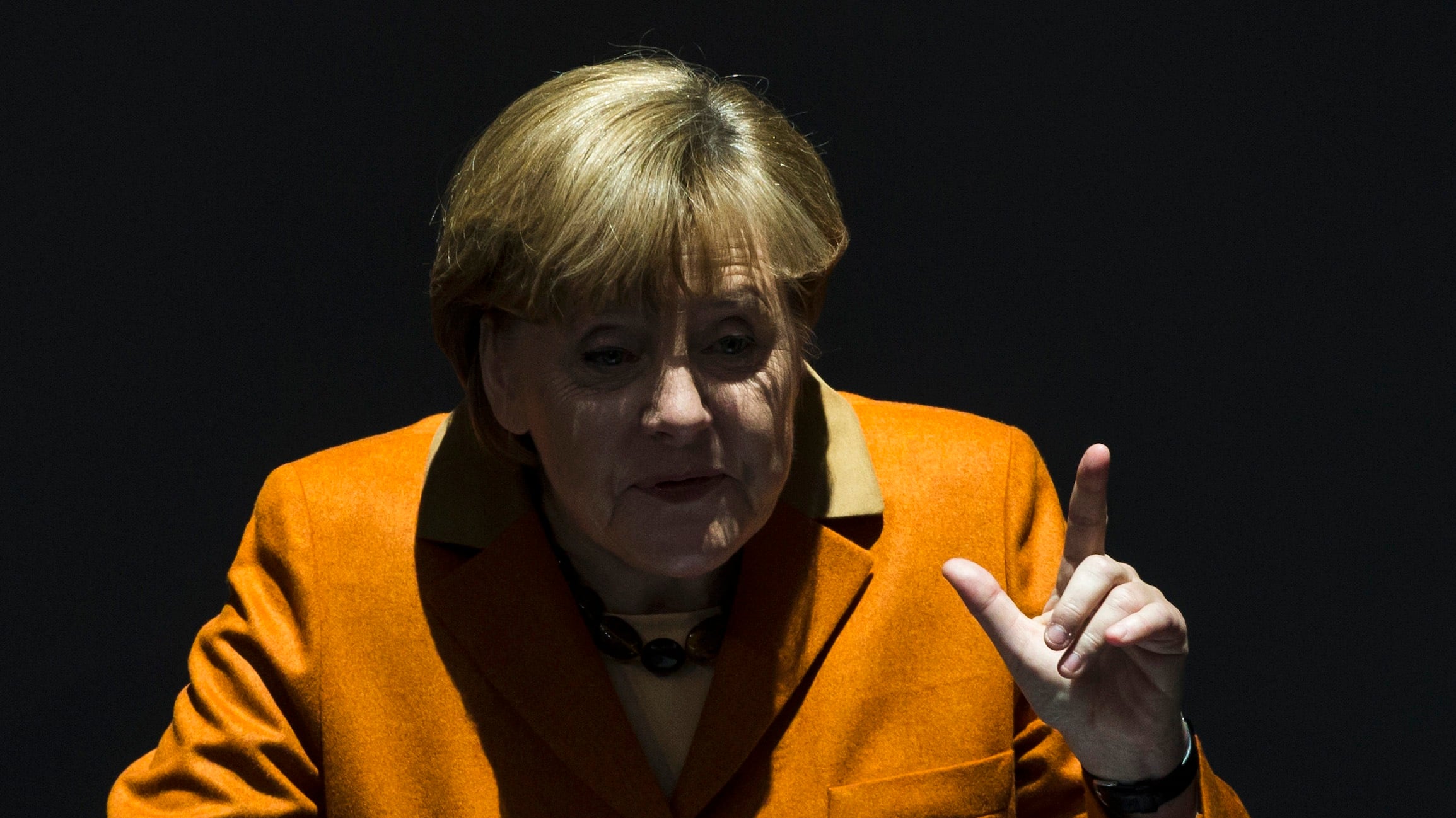 Merkel scatenata contro Putin pretende subito altre sanzioni
