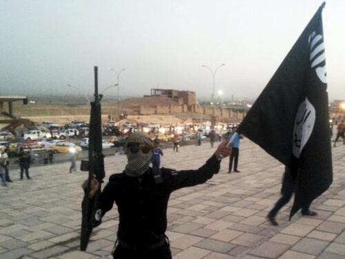 "Capi dell'Isis operati in Italia Si infiltrano come libici feriti". La rivelazione choc del Guardian