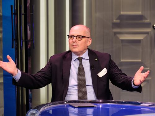 Ricciardi smentito, Biden schiaffeggiato e Bersani: quindi, oggi...