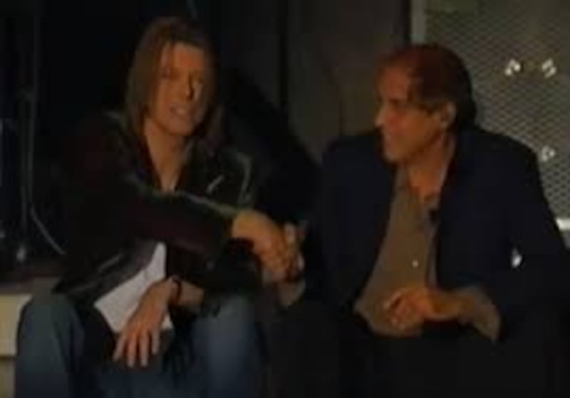 Il momento della pace tra Bowie e Celentano