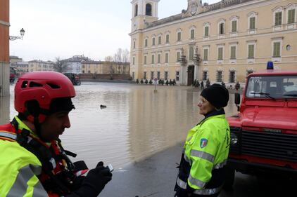 Il torrente Parma esce dagli argini 4