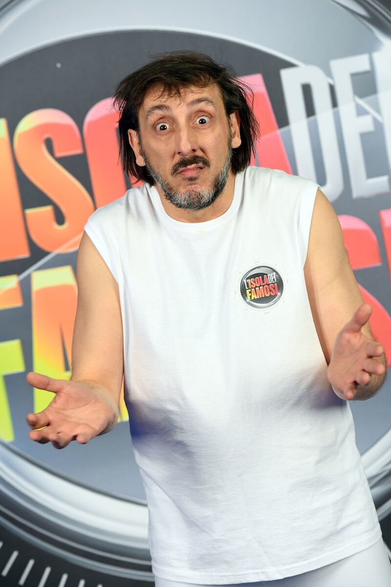 Isola dei Famosi 2017, cast e conduzione 9