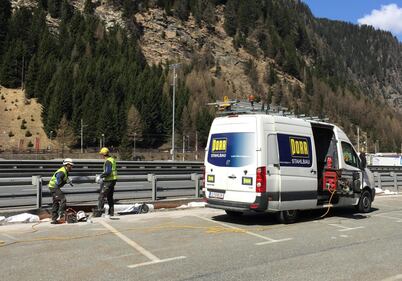 L'Austria erige il muro al Brennero 7