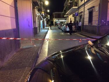 Sparano e colpiscono un innocente: i carabinieri sulla scena del crimine 13