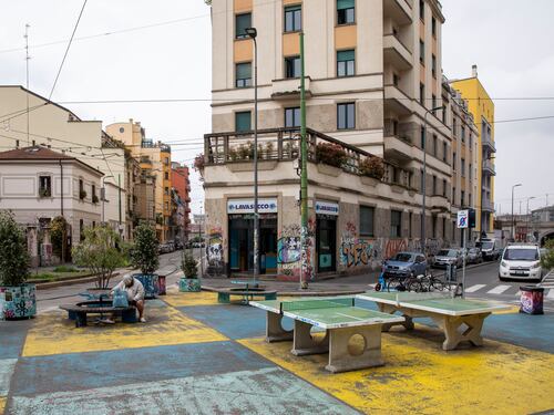 Nolo, Piazza Arcobalena. L'urbanistica tattica diventa un boomerang