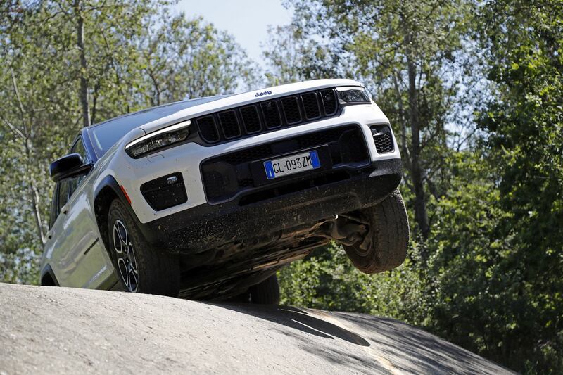 Jeep Grand Cherokee 4xe: guarda tutte le foto 19