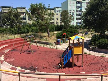 Quei bambini dimenticati dallo Stato: l'infanzia al Parco Verde di Caivano   11