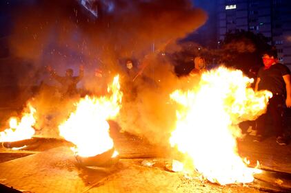 Libano, continuano le proteste a Beirut 2