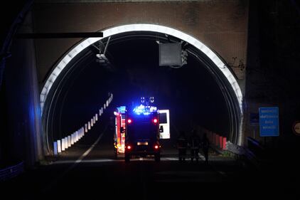 Incidente a Urbino: 4 morti in galleria su un’ambulanza 4
