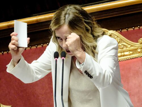 Ue, Meloni alle opposizioni: "Io cheerleader? No, difendo l'interesse nazionale"