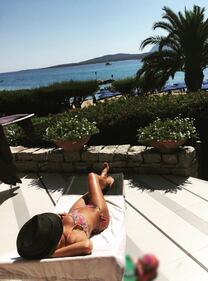 Anna Tatangelo sexy in bikini: foto 7