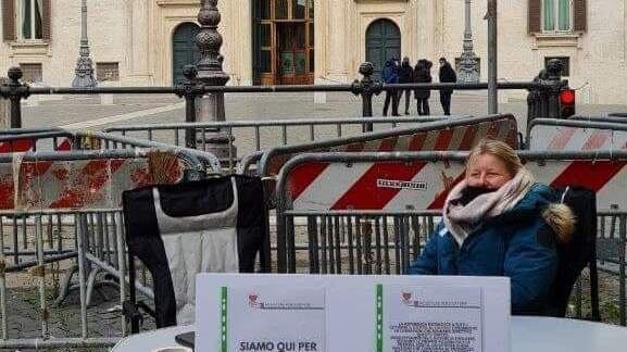 Non fa il tampone: la deputata no vax Cunial bloccata alla Camera