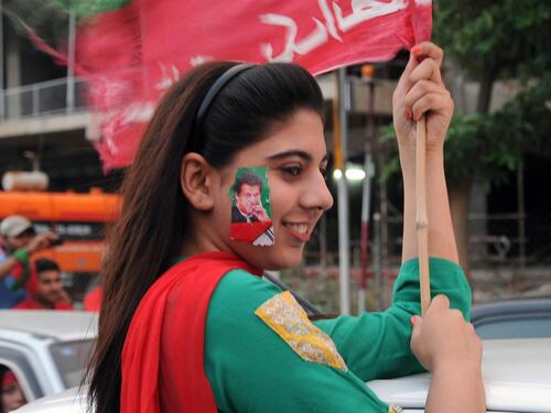 Pakistan nel sangue Vince l'islamico che odia l'America