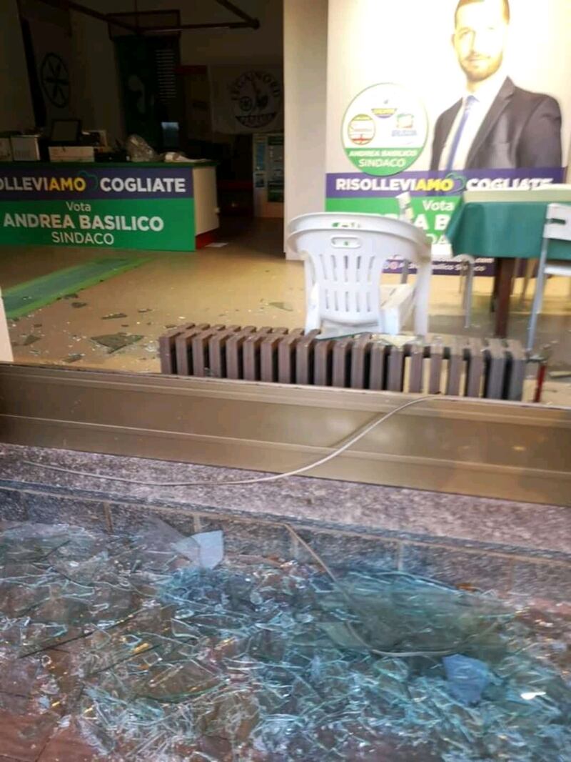 L'attacco alla sede della Lega di Cogliate 3