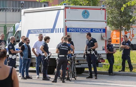 Sgombero al campo rom di Milano 12