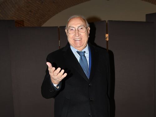 "È grave in ospedale", ma è una bufala. Cosa è successo a Pippo Baudo