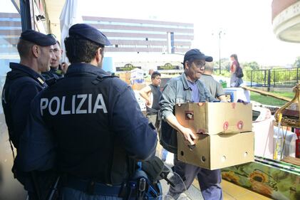 Sgomberato il palazzo occupato dai centri sociali 5